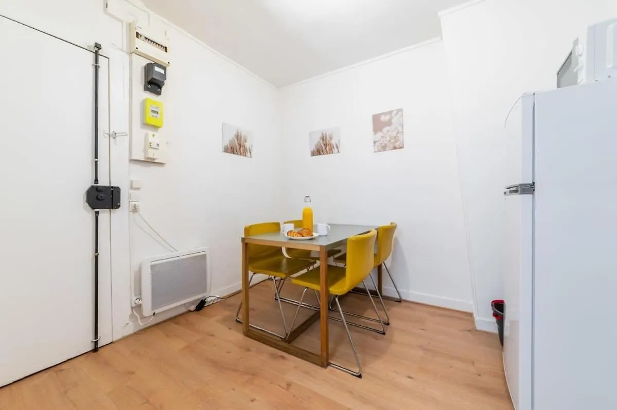 Appartement Calme Montmartre - Paris 18 - 2P - Flat-Guest Apartment