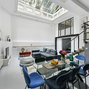 Apartment Montmartre Theater Loft, Paris