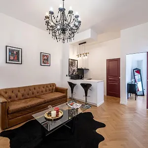 Apartment Montmartre 4p-sacre Coeur, Paris